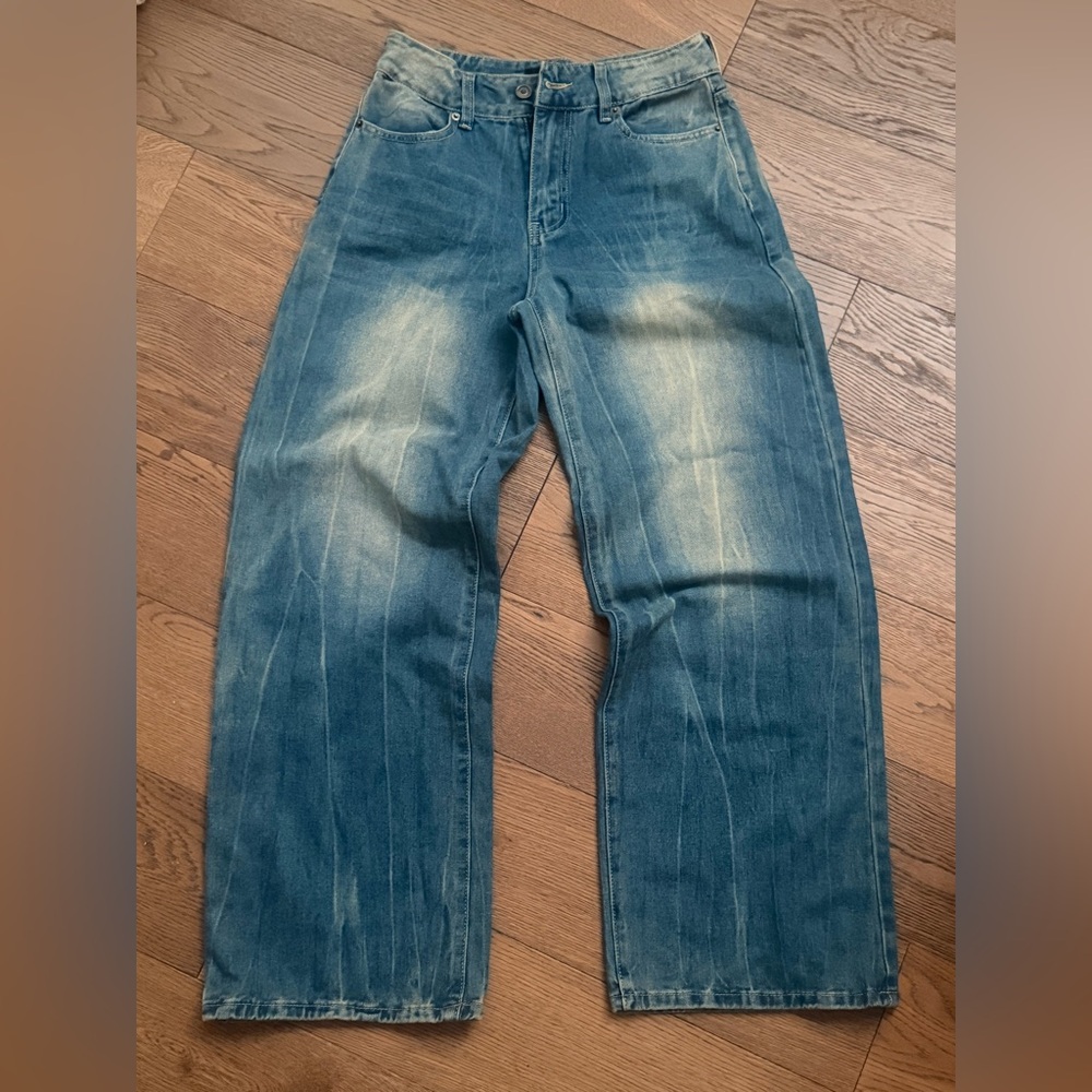 Fashion Nova Women’s Light Wash Straight Jeans